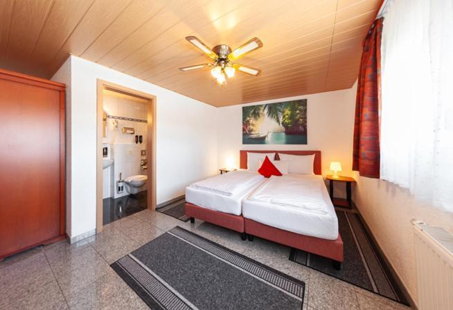 Hotel Avalon Landstuhl Luaran gambar